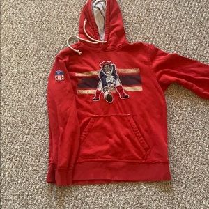 Men’s Patriots sweatshirt
